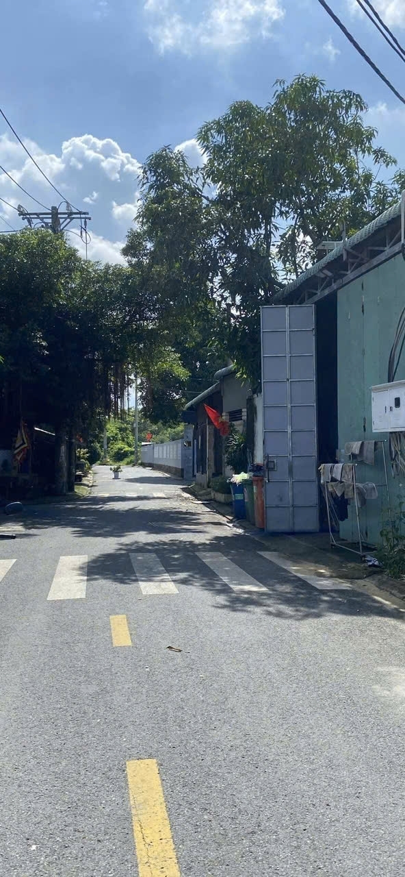 KHO XƯỞNG XUÂN THỚI SƠN – GẦN NGUYỄN THỊ THỬ – XE TẢI VÀO TẬN NƠI – CHỈ 13 TỶ