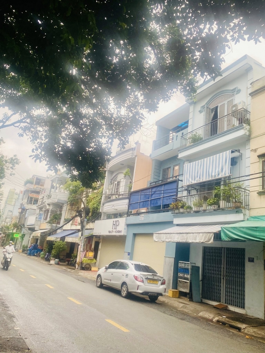 MẶT TIỀN KD ĐỈNH - NGAY GÒ DẦU - GẦN AEON - NGANG KHỦNG - 4 TẦNG CHỈ 8.X TỶ