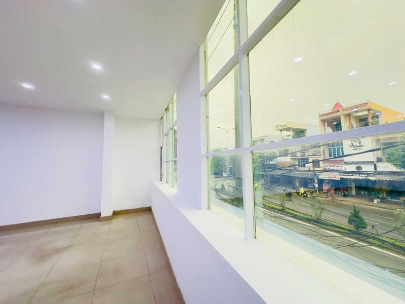 ♣ MT Tôn Đức Thắng Vị Trí Đẳng Cấp Xứng Tầm gần Âu Cơ 95m2 ngang 6.3 m 3 tầng đẹp