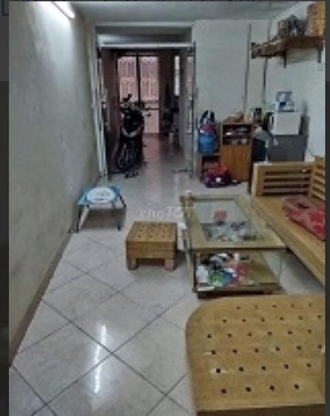 Ngõ 178 Giải Phóng 2 tầng x 50m2 3 ngủ 2 vệ sinh ở gđ nhóm vpty 8.5 Triệu