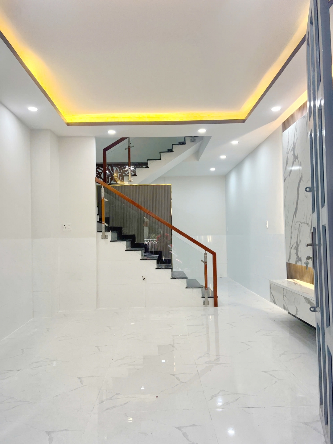 Nhà 4 tầng (4.2x12m) hẻm xe hơi tới nhà gần đường Âu Dương Lân P3 Q8 giá 6.6 tỷ