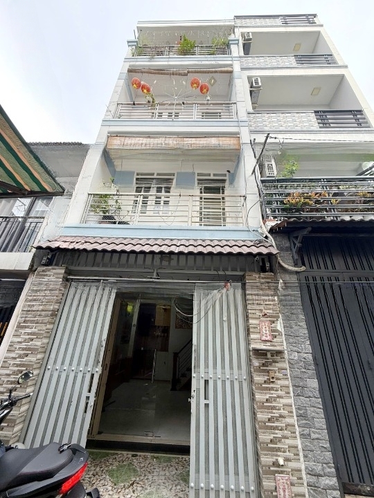 Nhà 4 tầng hẻm Bùi Minh Trực P. Bình Đông. Giá 55 tỷ TL