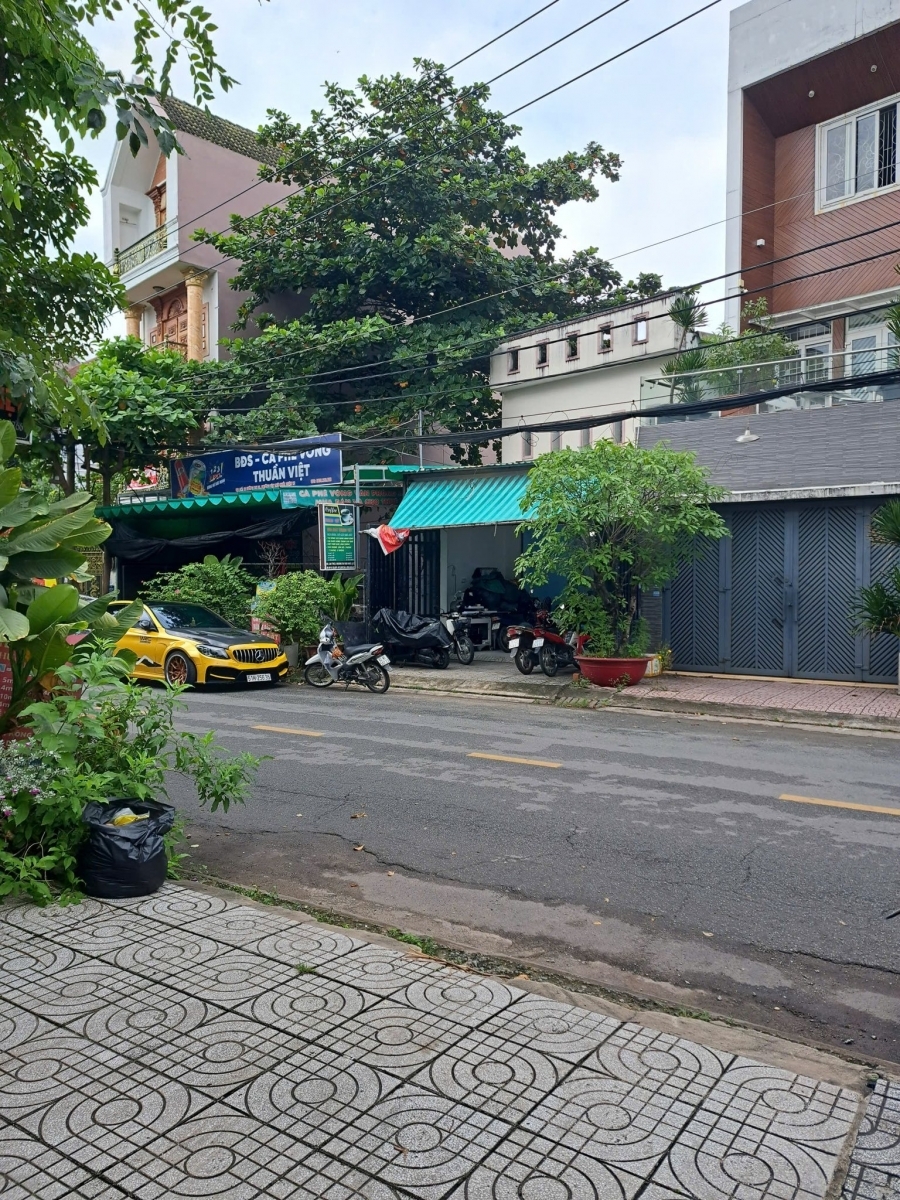 Nhà mặt tiền đường Lê Thị Ánh Tân Thới Nhất Q12 4 x 19m 13tr