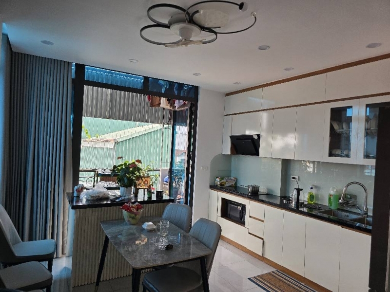 Nhà Mỹ Đình dân xây 35m2 5 tầng chào 65 tỷ có thương lượng
