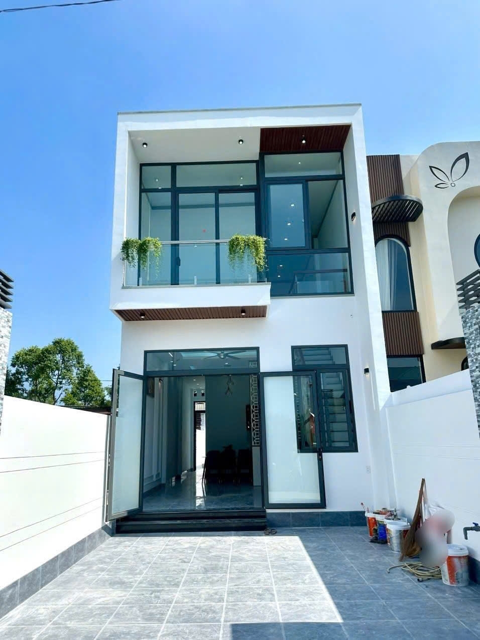 Nhà trệt lầu Thủ Dầu Một. Đường xe hơi thông. 3PN chỉ 2.49 tỷ. Sổ Hồng Riêng