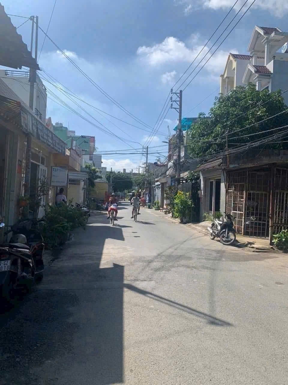 NHÀ XƯỞNG (10x23) MT HẺM 8M TÂN THỚI HIỆP 21 Q.12 - GIÁ GIẢM SỐC