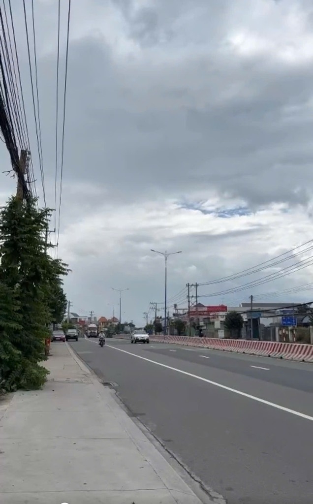 Nhượng Gấp 10.000m2 Đất QH Xây 20 Tầng  MT- QL13 Thủ Dấu Một  300 Tỷ