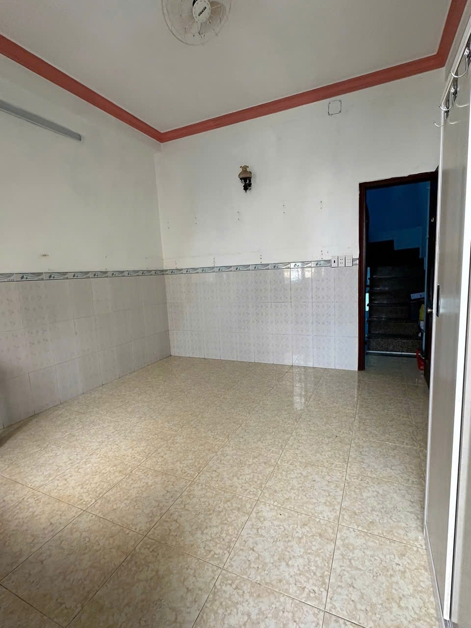 PASS PHÒNG BAN CÔNG GIÁ RẺ – TRUNG TÂM Q.3