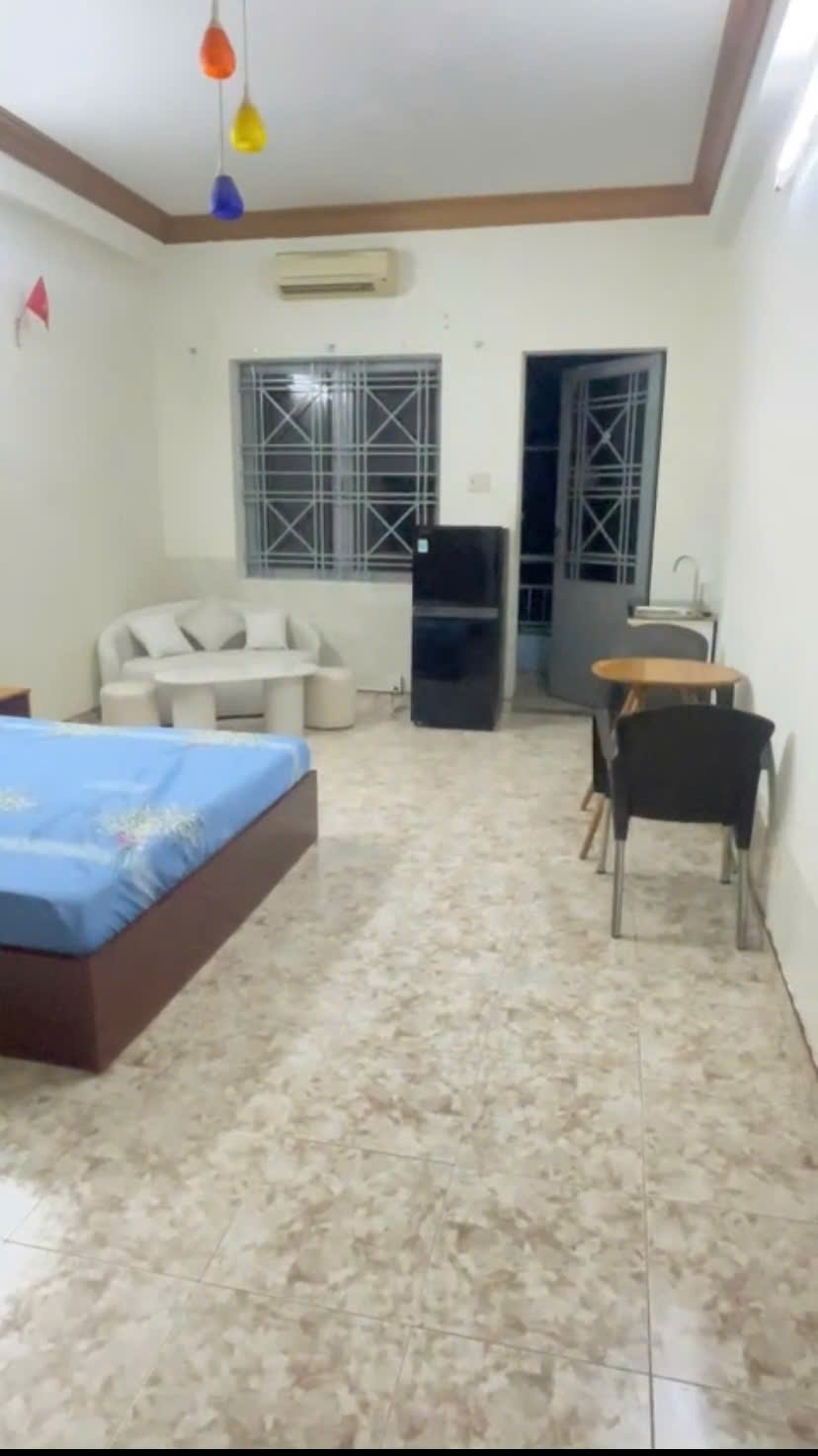 PHÒNG RỘNG BAN CÔNG THOÁNG MÁT – GIÁ TỐT PHÚ NHUẬN