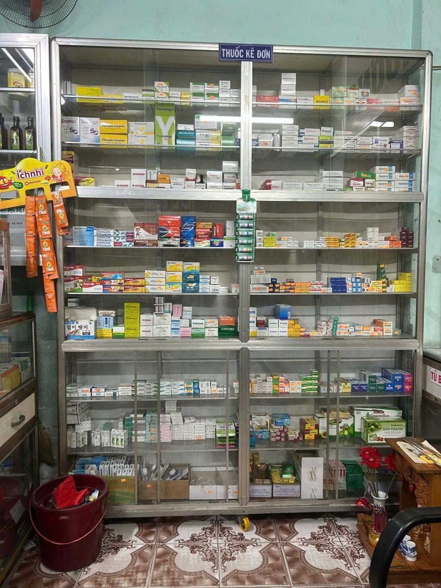 SANG NHƯỢNG NHÀ THUỐC CÓ CHỖ Ở LẠI CHO GIA ĐÌNH