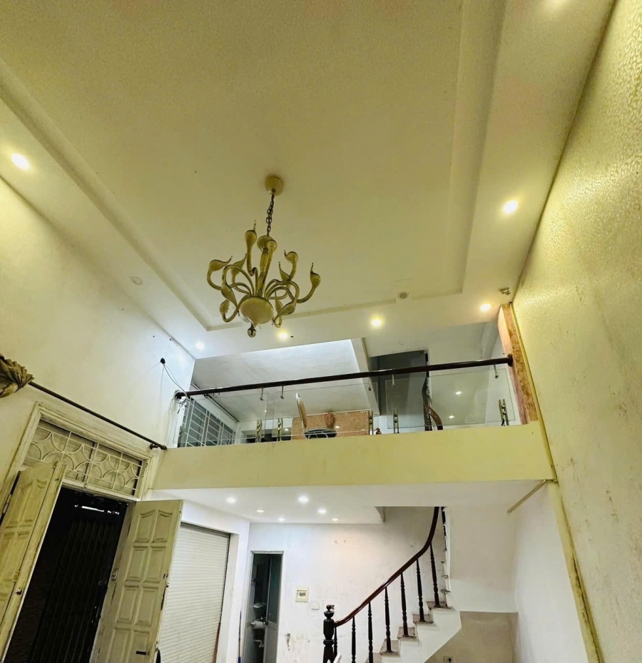 Siêu hiếm 45 Quốc Tử Giám 4 tầng x 35m2 3 ngủ 2 WC chỉ 9 Triệu