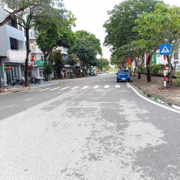 SIÊU PHẨM TĐC VIỆT HƯNG - 6 TẦNG THANG MÁY - VIEW THOÁNG VĨNH VIỄN [0372311369]