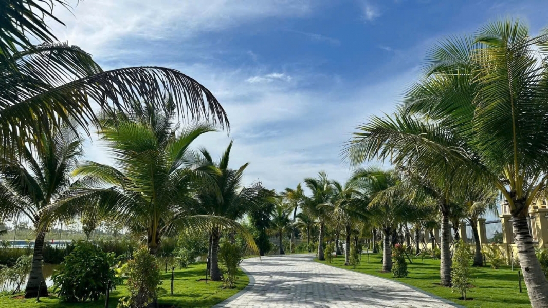 Sổ hồng trao tay những căn Nhà Phố 4 tầng Agora City 112m2 (7x18): 18 tỷ. Mr. Long 0931895958