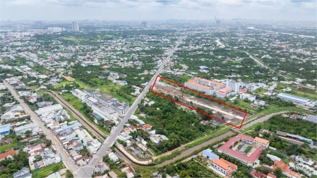 THE EMERALD GARDEN VIEW chỉ 7 triệu/tháng sở hữu căn hộ Ban công rộng mở ra tầm nhìn Sài Gòn đẹp và