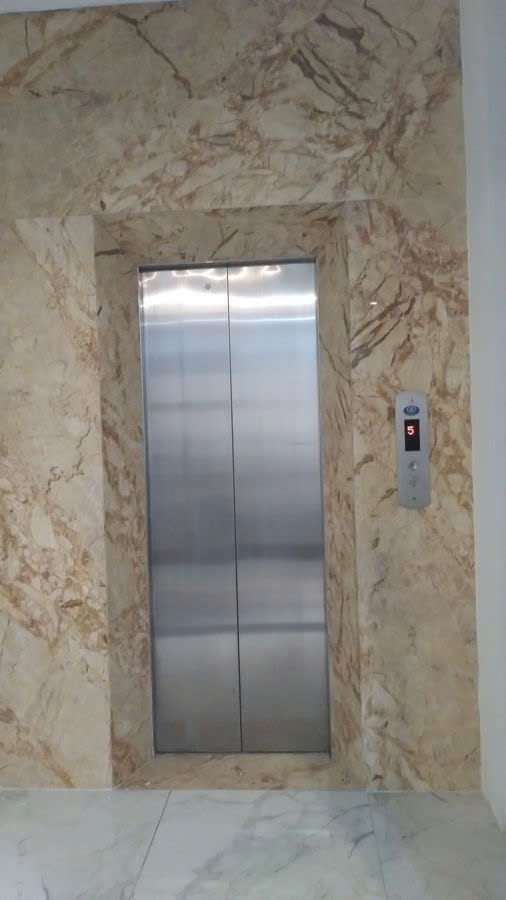 Tôi cho thuê nhà hai cửa đi mới vỉa hè 104m2- 4T Hoàng Cầu_35 Tr